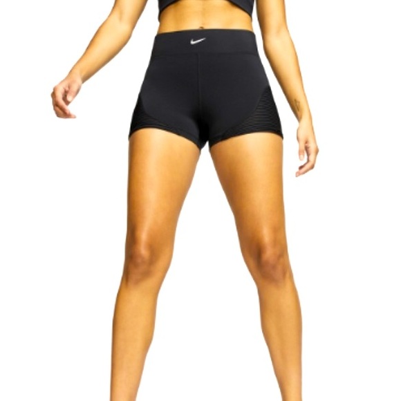 Nike Pants - NIKE RUN/TRAINING SHORTS